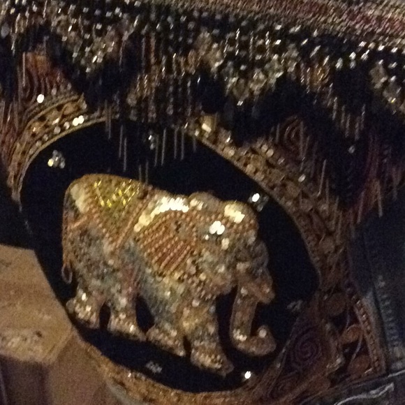 Embellished Boho Levi jean jacket runs big - Picture 5 of 5